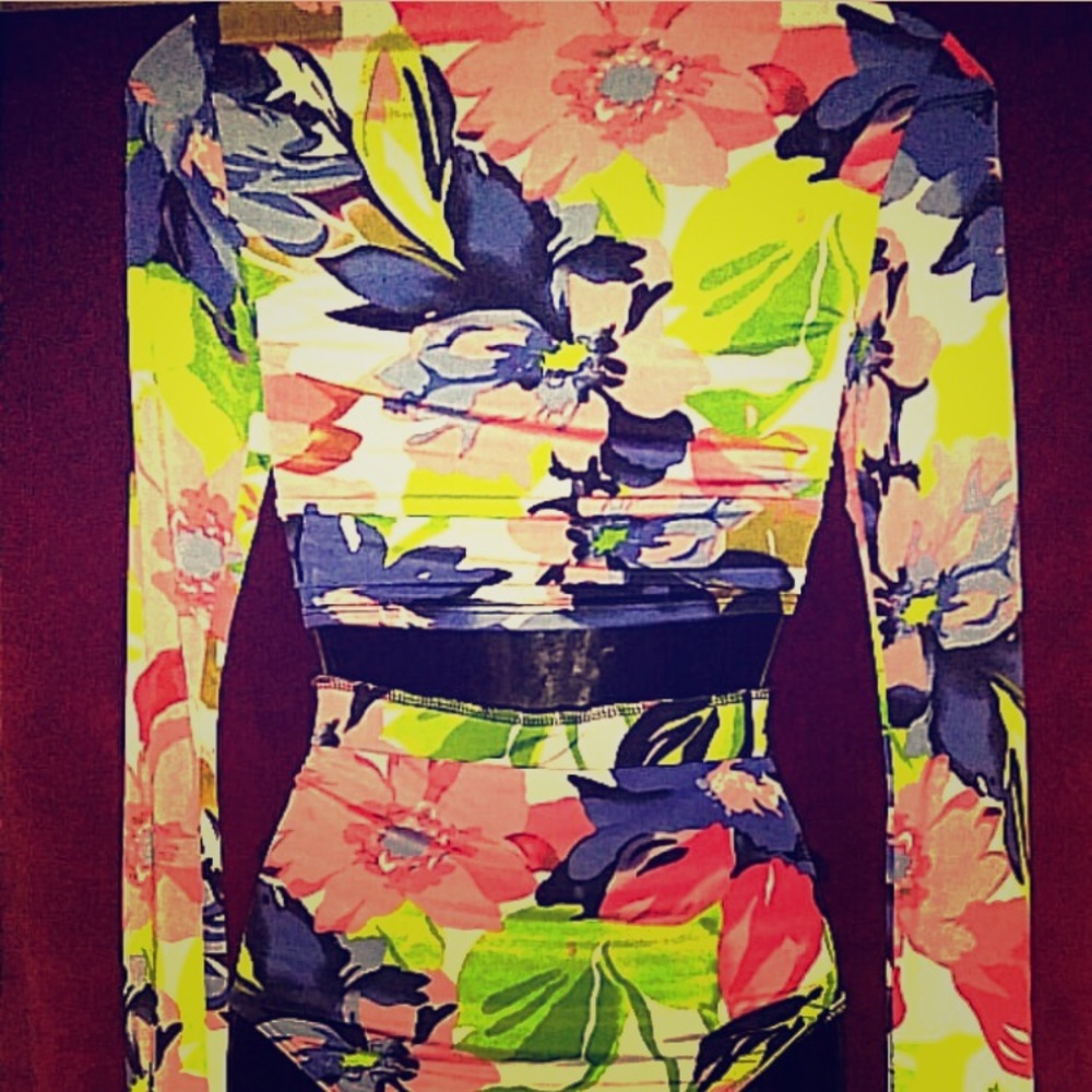 Two piece Floral Set w/ bell sleeves